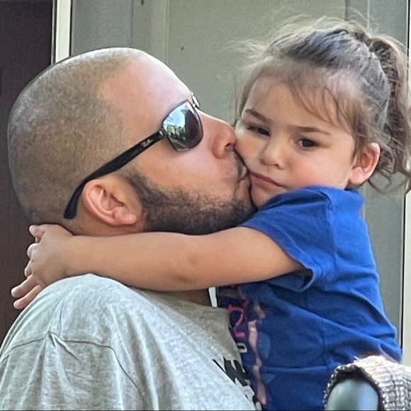 Meet your Posher, Shana! - Picture 3 of 16